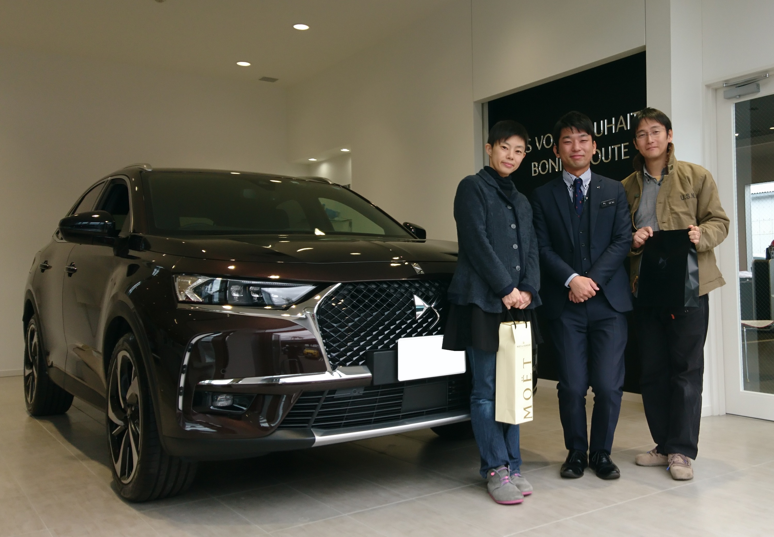 DS7 Grand Chic BlueHDi ご納車です。