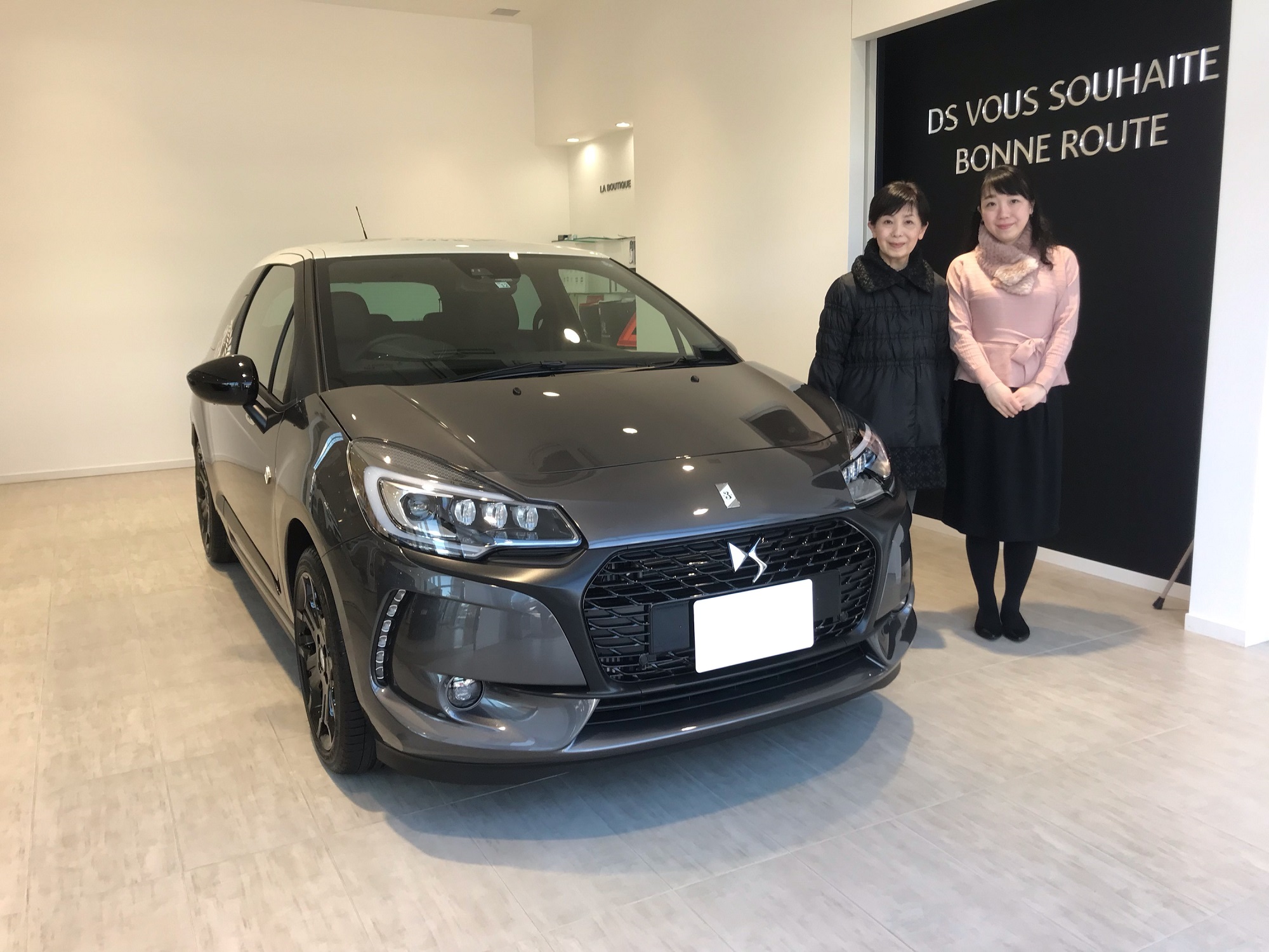 ＤＳ３　ＣＡＦＥ　ＲＡＣＥＲ納車致しました。