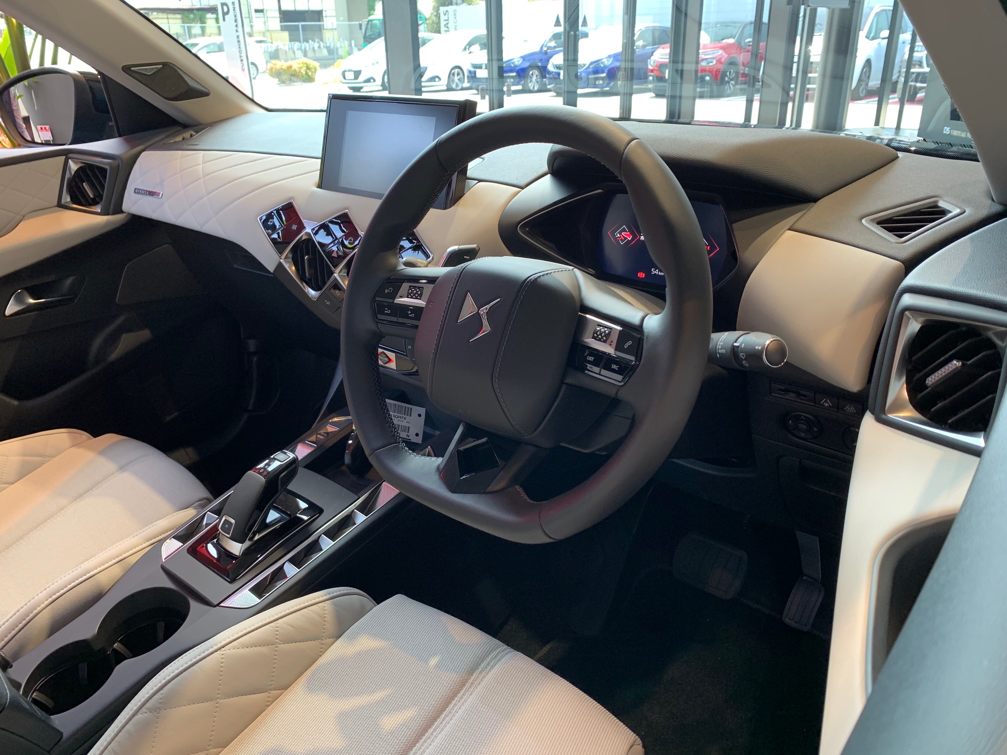 DS3 CROSSBACKご覧になられましたでしょうか？