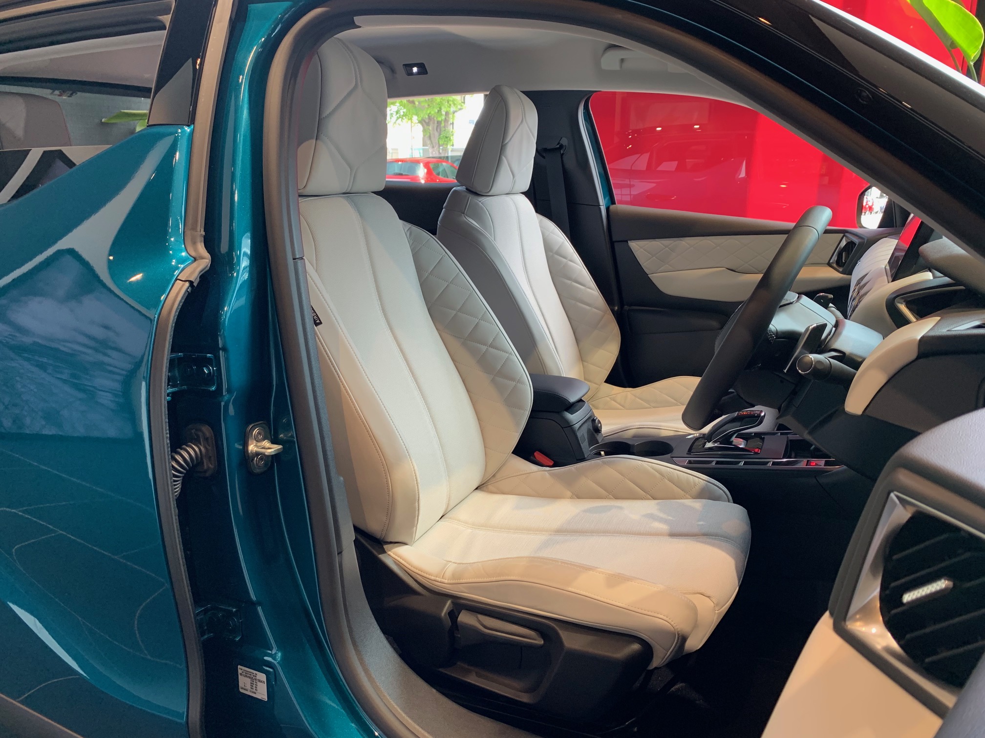 DS3 CROSSBACKご覧になられましたでしょうか？