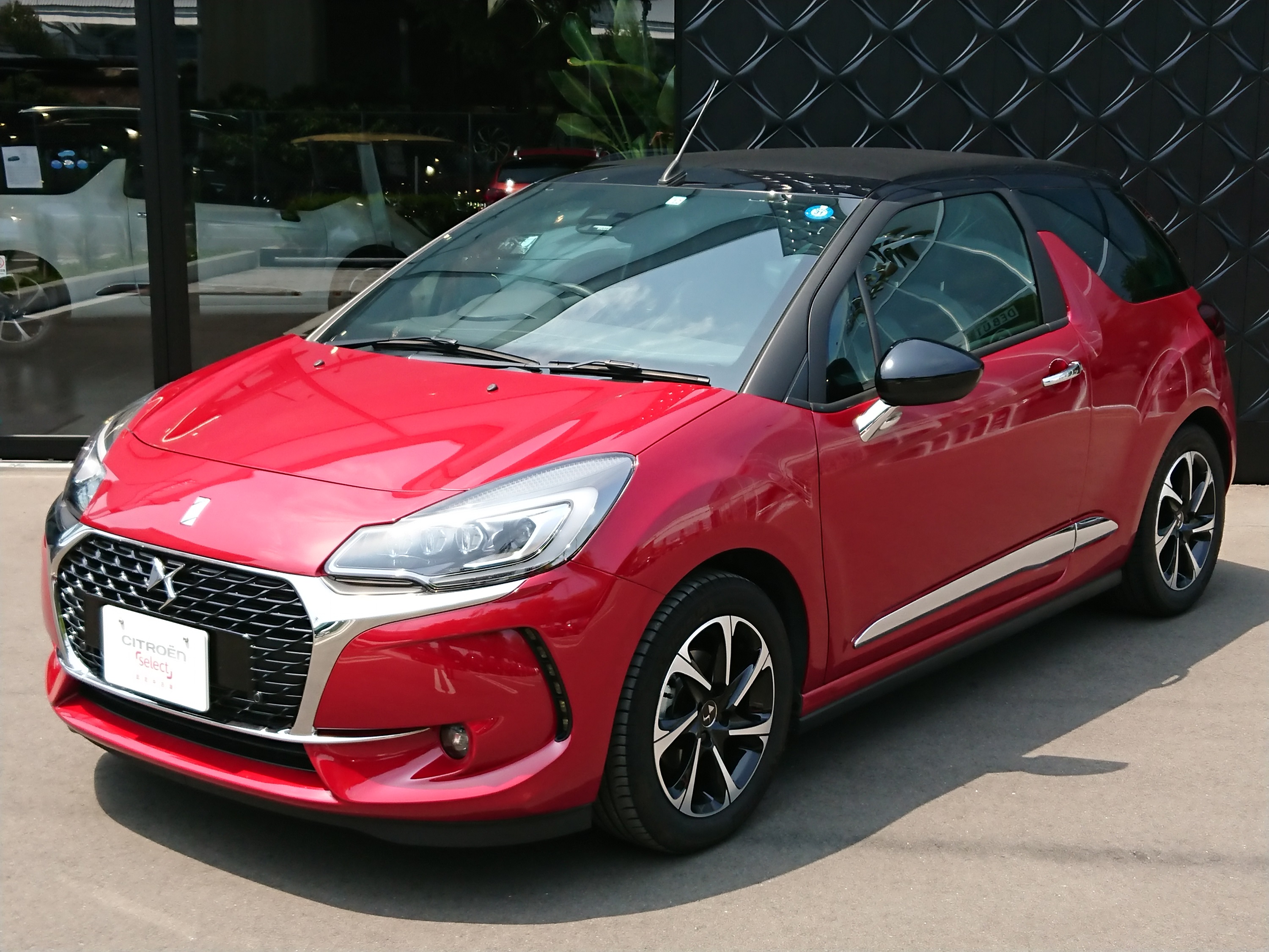 特選中古車(DS3 Cabrio)のご紹介