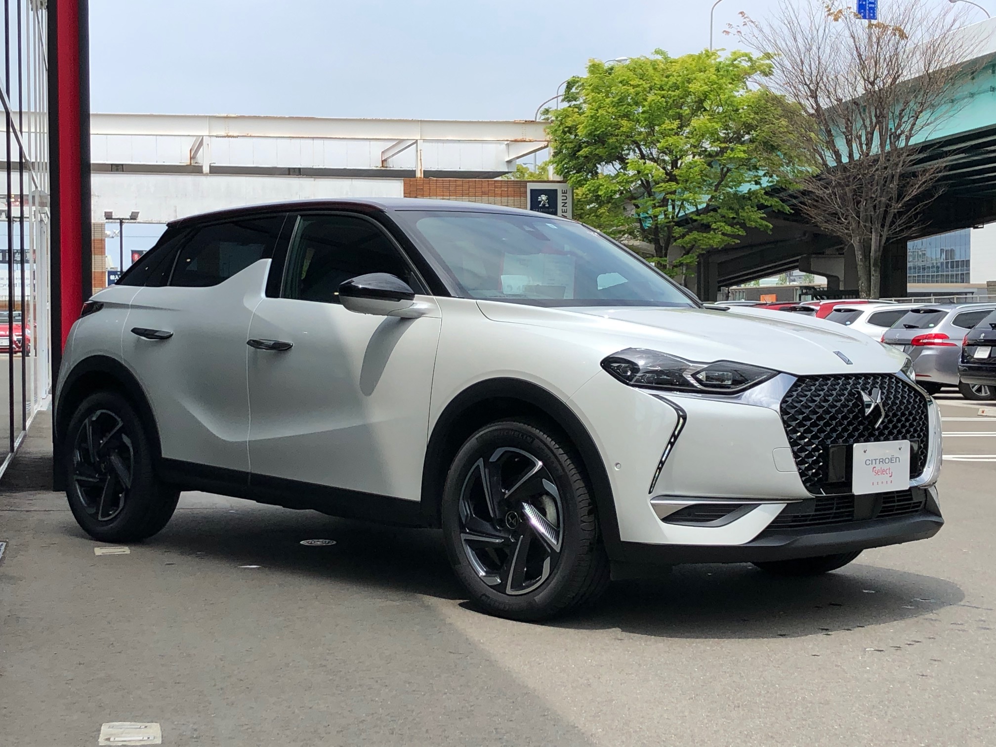 DS3 CROSSBACK認定中古車ございます。