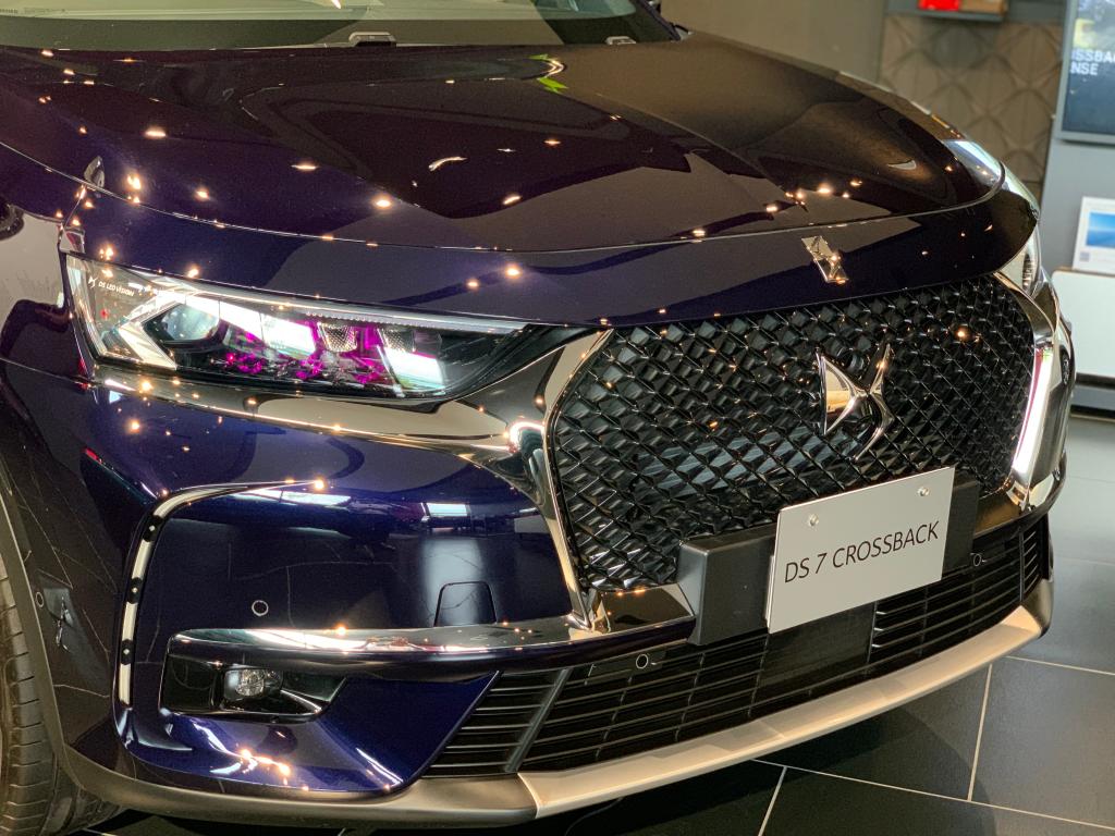 認定中古車　【DS7 CROSSBACK Grand Chic BlueHDi OPERA 】　エクステリア