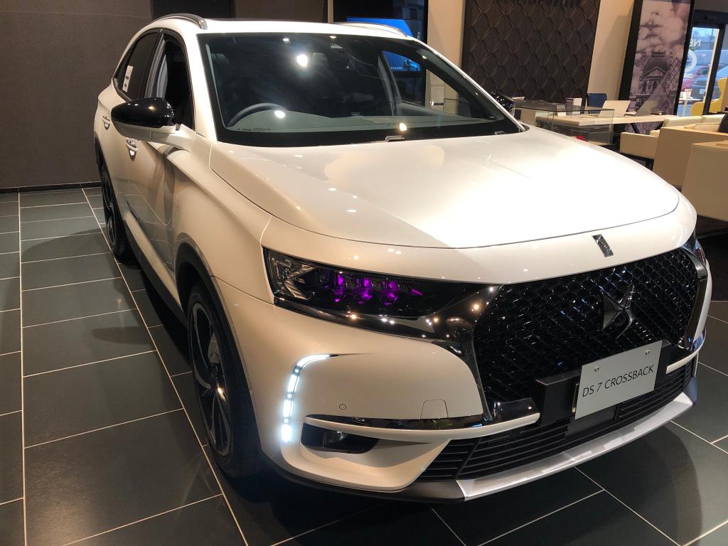 DS7 　　インテリア　　（BRM製時計）